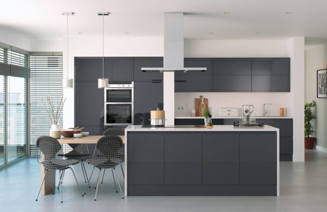 LUCENTE-GLOSS-ANTHRACITE_MAIN